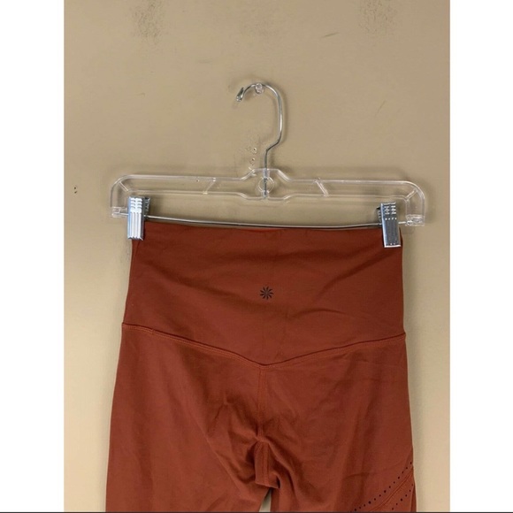 Athleta it’s a wrap 7/8 tight - Picture 4 of 4